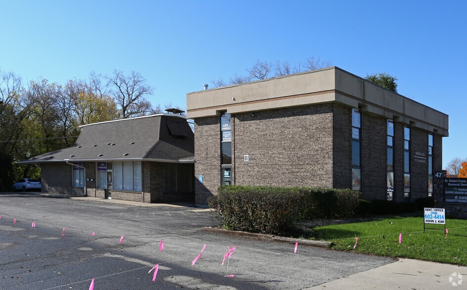 47 W Dundee Rd, Wheeling, IL à louer - Photo de l’immeuble – Image 3 sur 27
