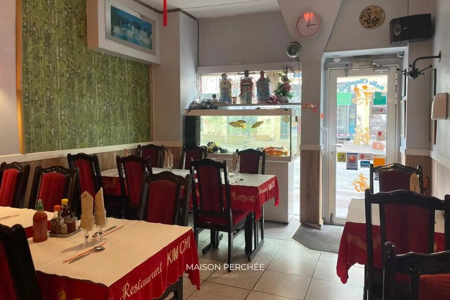Local commercial dans Marseille à vendre - Photo de l’immeuble – Image 2 sur 6