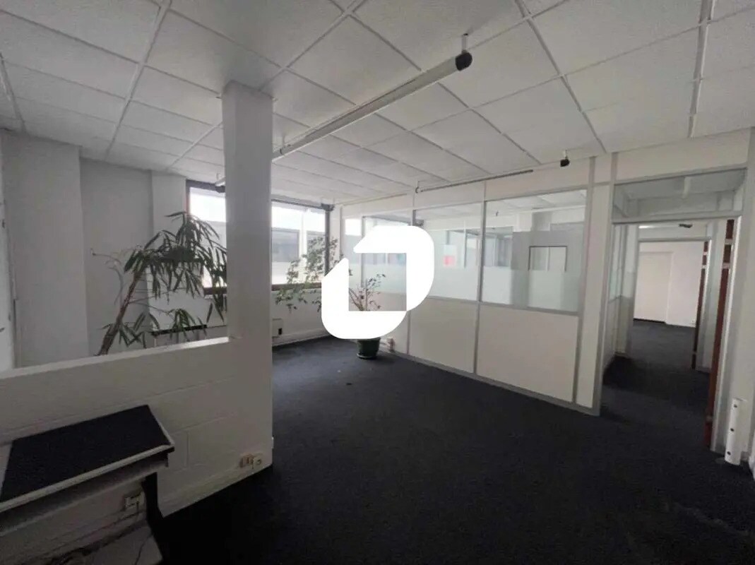 Bureau dans La Madeleine à louer Photo de l’immeuble– Image 1 sur 16