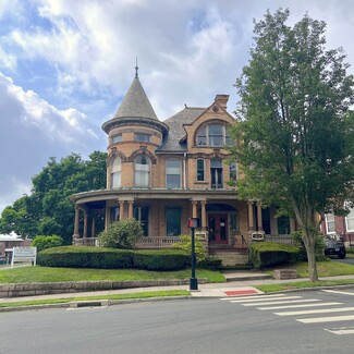 Plus de détails pour 130 W Main St, New Britain, CT - Bureau à louer