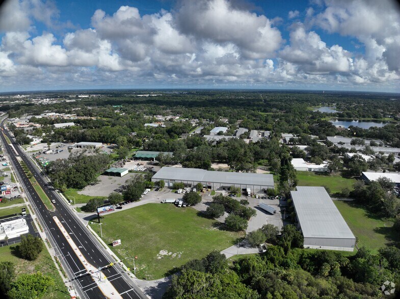 6620 N Orange Blossom Trl, Orlando, FL à louer – Image 2 sur 29
