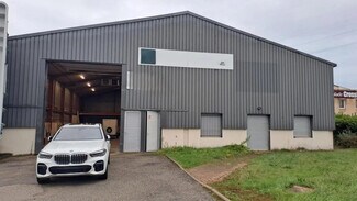 Plus de détails pour Local d'activités à louer