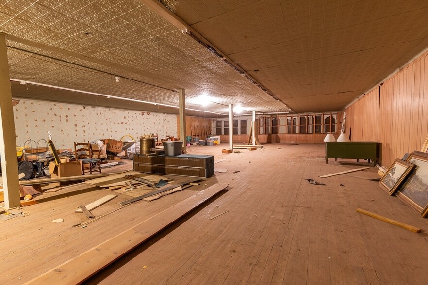 1242 Commercial Ave, Anson, TX à vendre - Photo intérieure – Image 2 sur 39