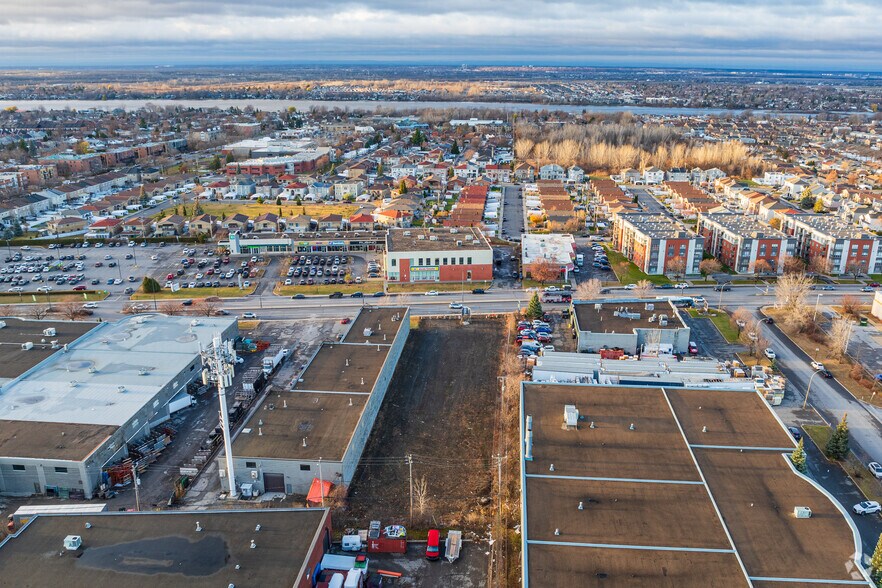 Boul Maurice-Duplessis, Montréal, QC à vendre - Aérien – Image 3 sur 5