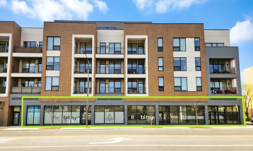 4210 N Western Ave, Chicago, IL à louer - Photo de l’immeuble – Image 1 sur 1
