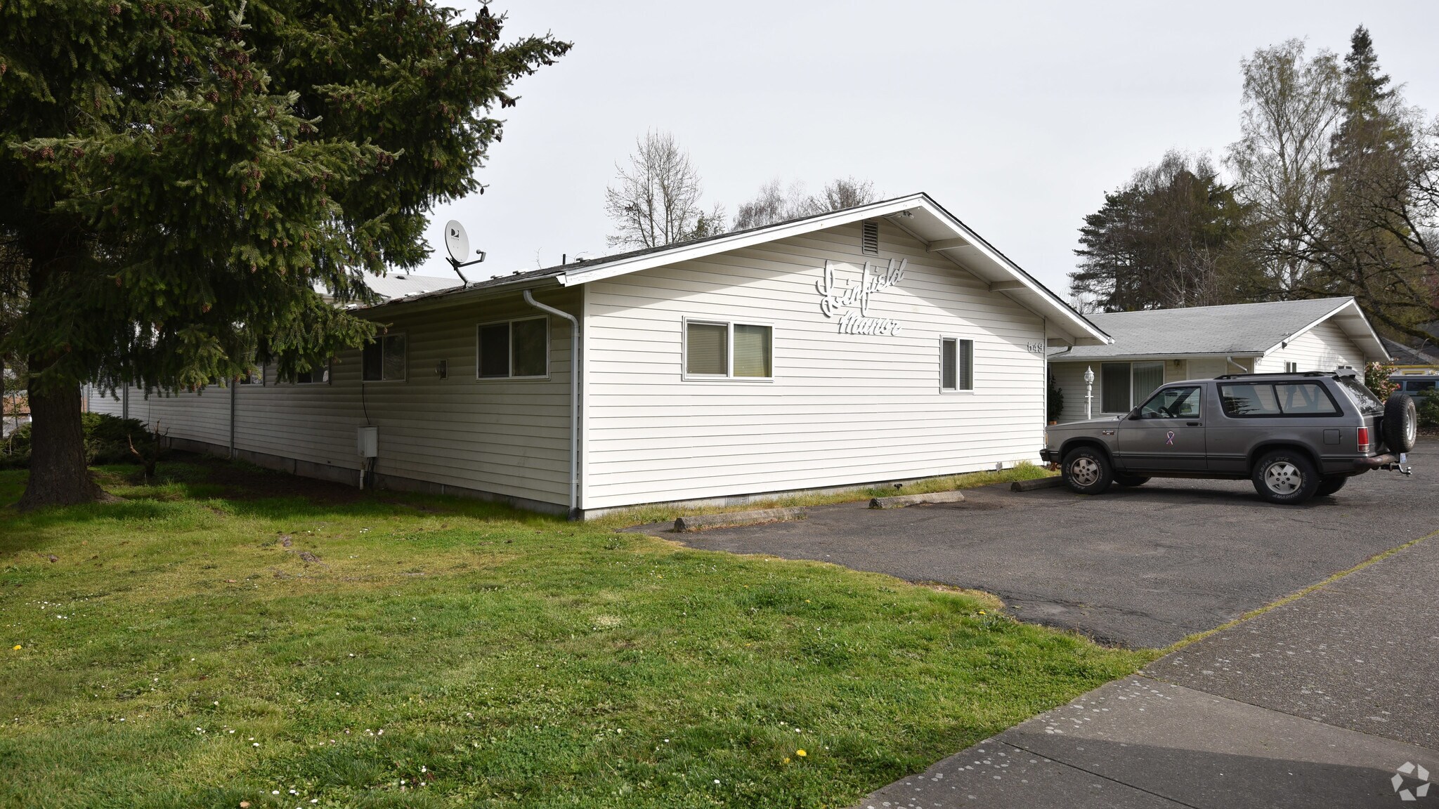 547 SW Fellows St, McMinnville, OR à vendre Photo principale– Image 1 sur 7