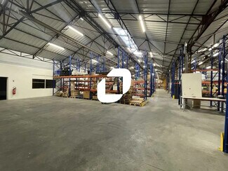 Plus de détails pour Bureau, Industriel/Logistique à louer