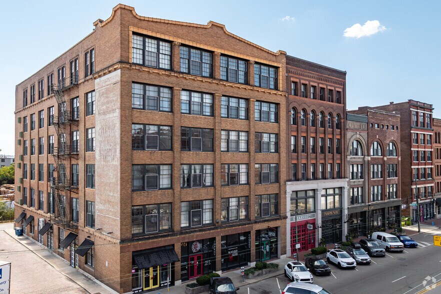 500 E 3rd St, Dayton, OH à louer - Photo principale – Image 1 sur 6