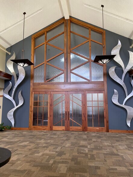 3145 Benham Ave, Elkhart, IN à louer - Hall d’entrée – Image 2 sur 2