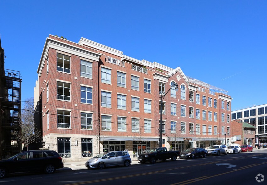 841-849 N High St, Columbus, OH à vendre - Photo principale – Image 1 sur 8