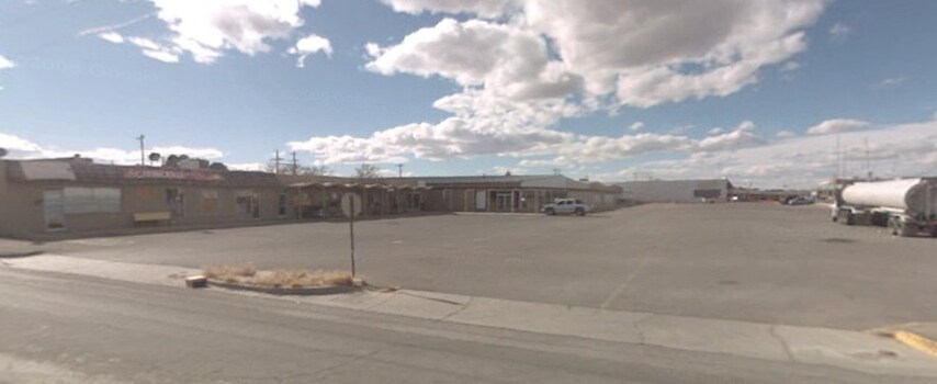 901-915 W Avenue D, Lovington, NM à louer - Photo principale – Image 1 sur 1
