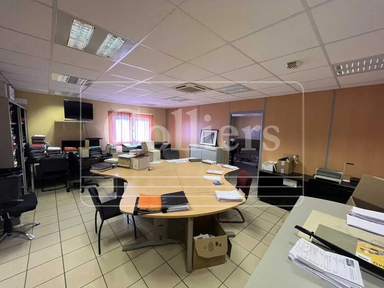 Local d'activités dans Septèmes-les-Vallons à vendre - Photo intérieure – Image 3 sur 15