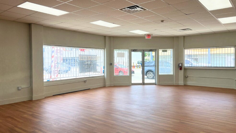 2601 W Flagler St, Miami, FL à louer - Photo de l’immeuble – Image 2 sur 5