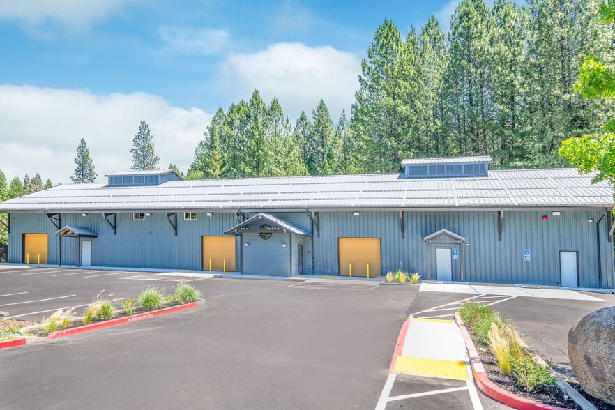 545 Searls Ave, Nevada City, CA à louer - Photo de l’immeuble – Image 2 sur 23