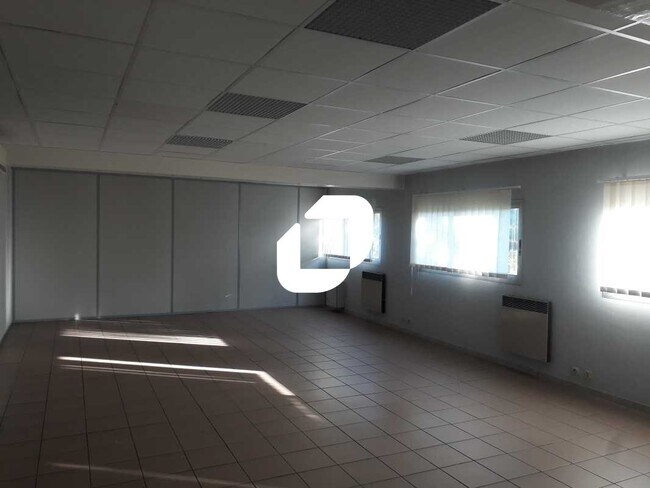 Plus de détails pour Bureau à louer