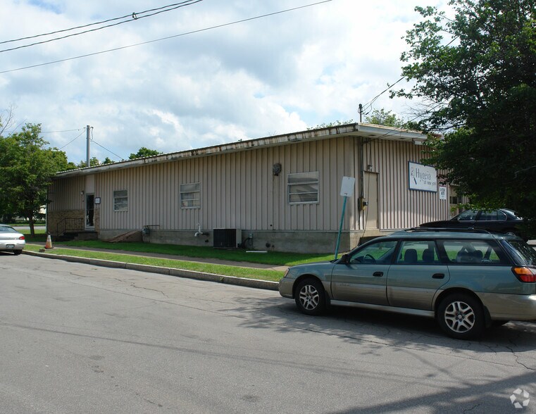 430 Catherine St, Utica, NY à louer - Photo de l’immeuble – Image 2 sur 3