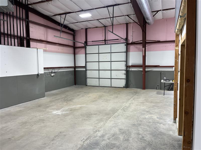 15 Minneakoning Rd, Flemington, NJ à louer Photo intérieure– Image 1 sur 7