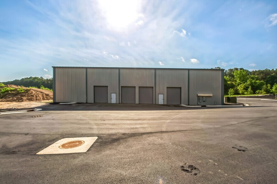 1703 Roundrock Dr, Raleigh, NC à louer - Photo de l’immeuble – Image 3 sur 6