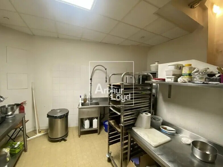 Local commercial dans Melun à vendre - Photo intérieure – Image 2 sur 2