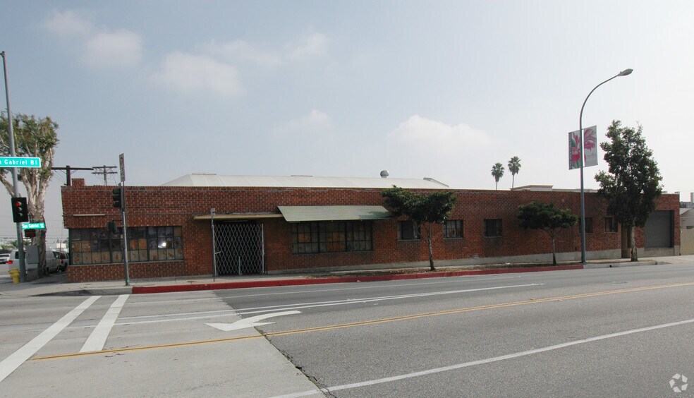 98 N San Gabriel Blvd, Pasadena, CA à vendre - Photo de l’immeuble – Image 2 sur 5