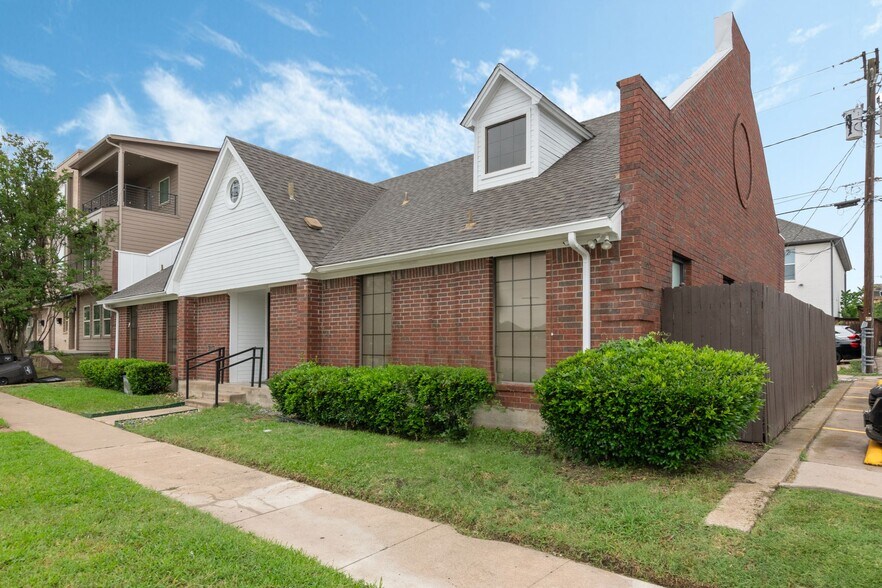 3112 Lubbock Ave, Fort Worth, TX à vendre - Photo de l’immeuble – Image 3 sur 24