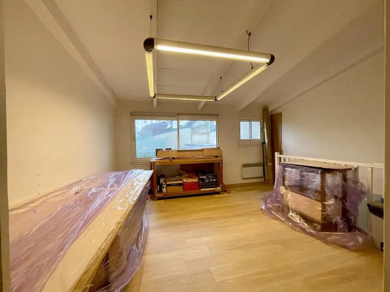 Local commercial dans Maisons-Laffitte à louer - Photo intérieure – Image 2 sur 7