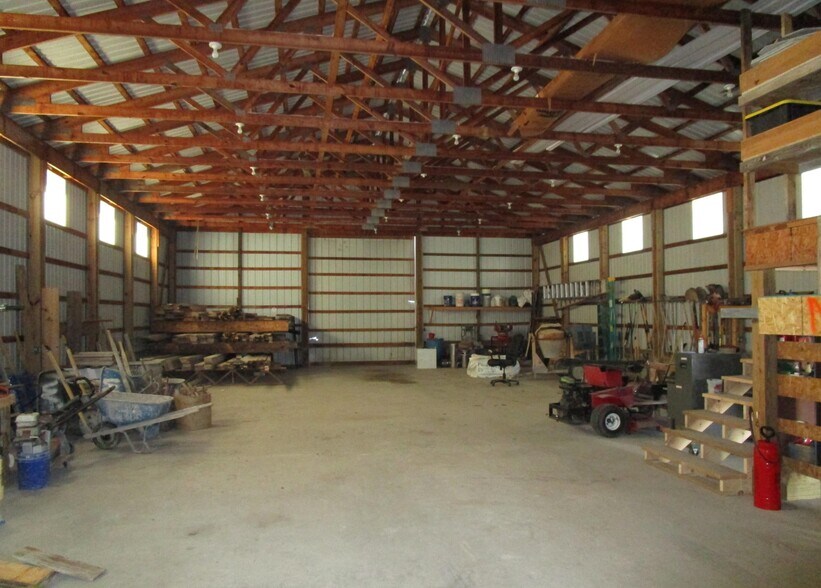 7316 Keystone Park Dr, Alanson, MI à vendre - Photo intérieure – Image 2 sur 5