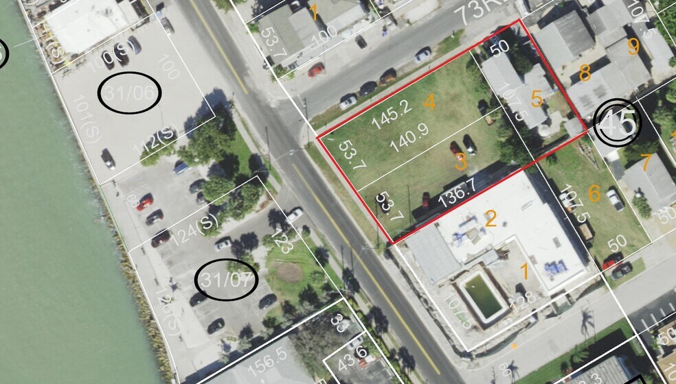 72nd Ave, Saint Pete Beach, FL à vendre - Photo principale – Image 1 sur 14