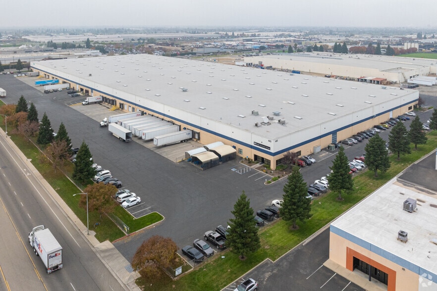 480 E North Ave, Fresno, CA à louer - Photo principale – Image 1 sur 3