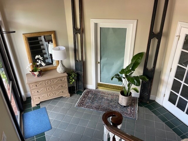 2119 Berkmar Dr, Charlottesville, VA à louer - Photo intérieure – Image 3 sur 9