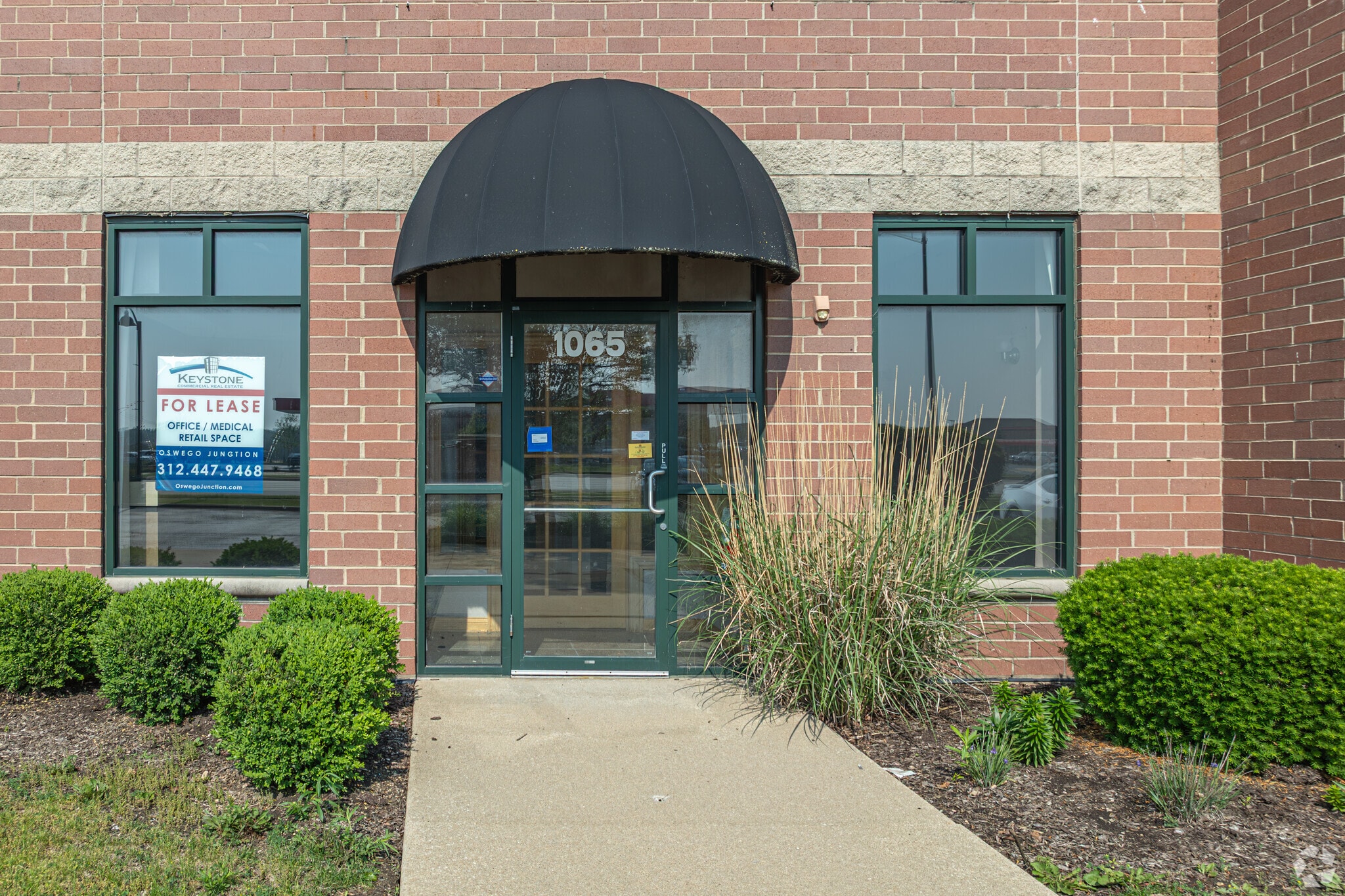 1023 Station Dr, Oswego, IL à louer Photo de l’immeuble– Image 1 sur 3