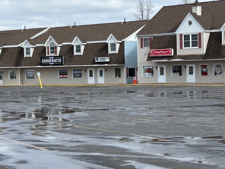 4721 Transit Rd, Lancaster, NY à louer - Photo de l’immeuble – Image 3 sur 4