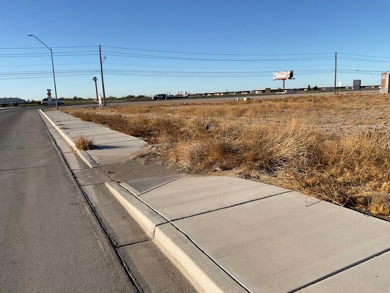 4351 31st Pl, Yuma, AZ à vendre - Photo principale – Image 2 sur 7