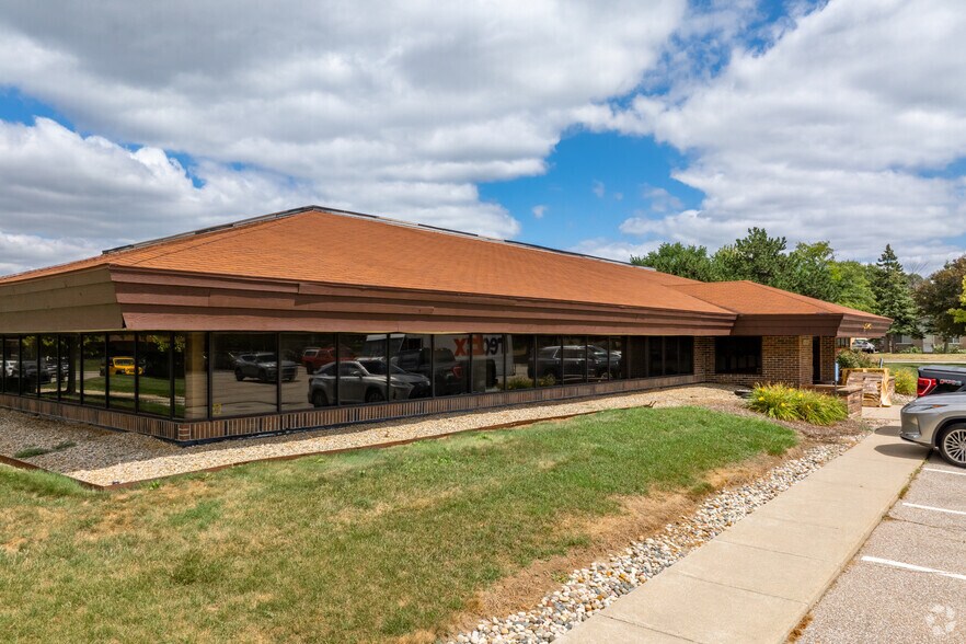 30689-30821 Barrington St, Madison Heights, MI à vendre - Photo de l’immeuble – Image 2 sur 6