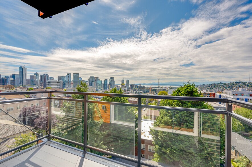403 Belmont Ave E, Seattle, WA à vendre - Photo de l’immeuble – Image 2 sur 10