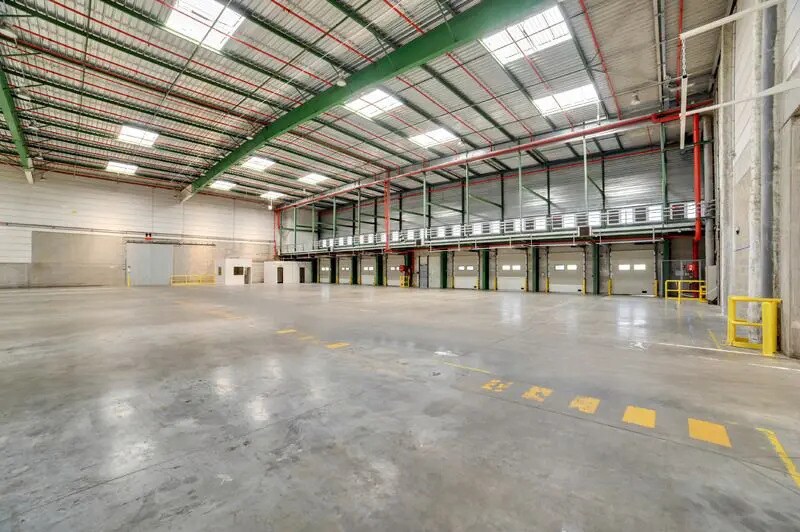 Industriel/Logistique dans Bruyères-sur-Oise à louer - Photo de l’immeuble – Image 2 sur 12