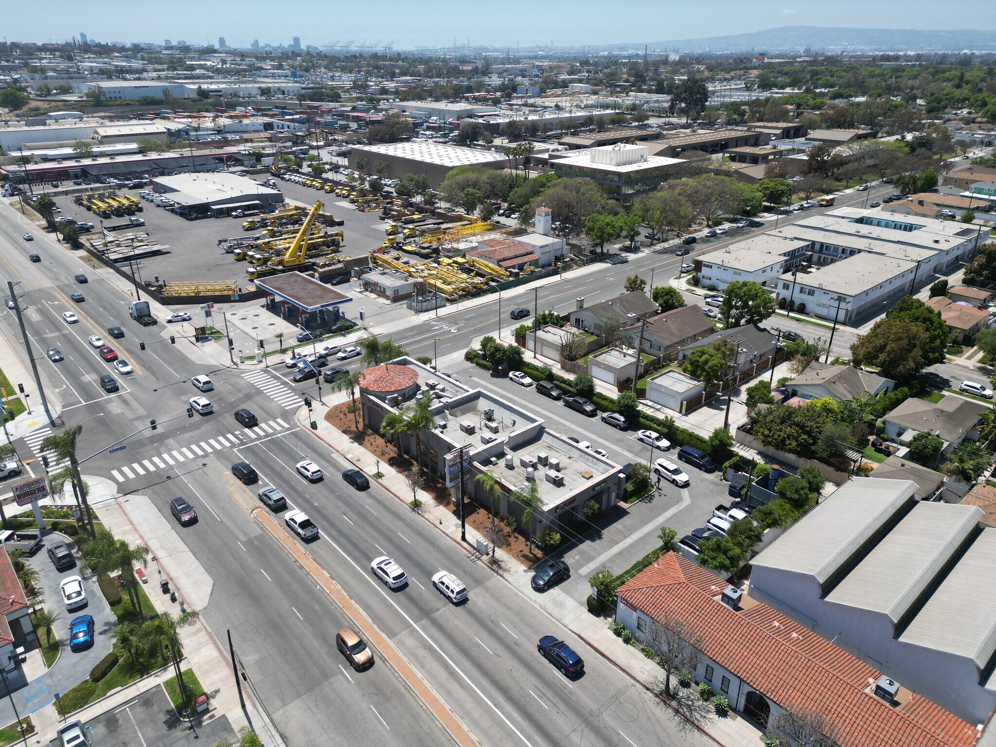 3401 Cherry Ave, Long Beach, CA à vendre Photo de l’immeuble– Image 1 sur 6