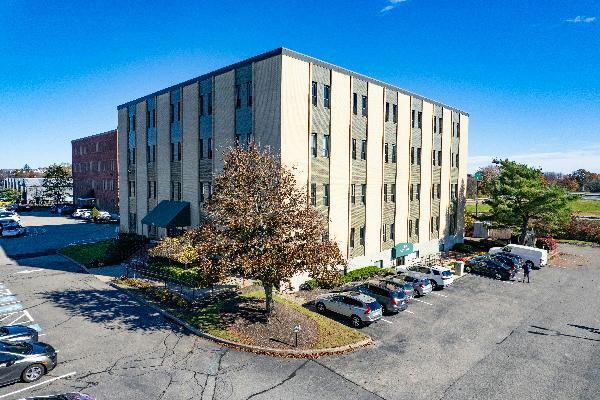 150 Wood Rd, Braintree, MA à louer - Photo de l’immeuble – Image 2 sur 9