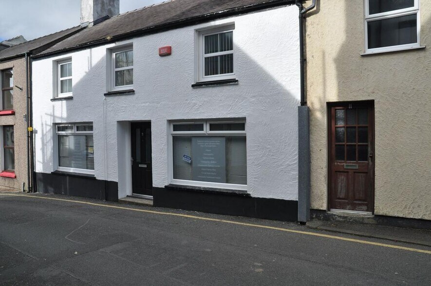 9 Market St, Amlwch à louer - Photo de l’immeuble – Image 2 sur 2