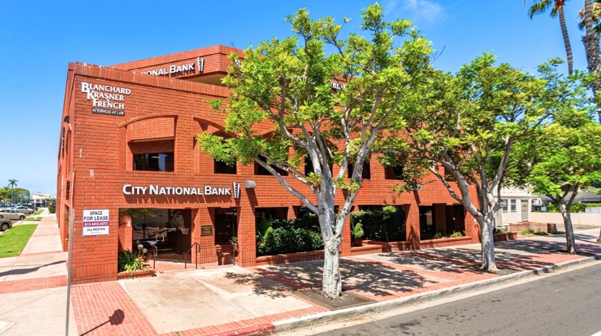 800 Silverado St, La Jolla, CA à louer - Photo de l’immeuble – Image 3 sur 10
