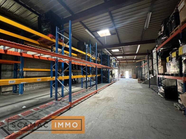 Industriel/Logistique dans Dammarie-les-Lys à vendre - Photo intérieure – Image 1 sur 13