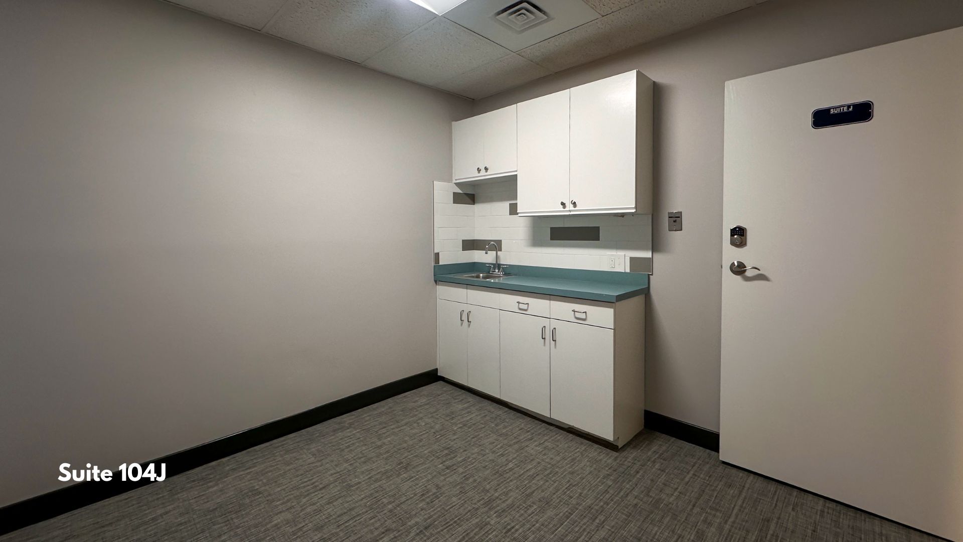 60 Westwood Ave, Waterbury, CT à louer Photo intérieure– Image 1 sur 17