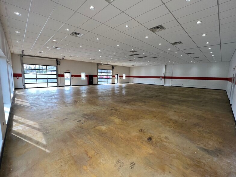 485 E Taunton Ave, West Berlin, NJ à louer - Photo de l’immeuble – Image 3 sur 5