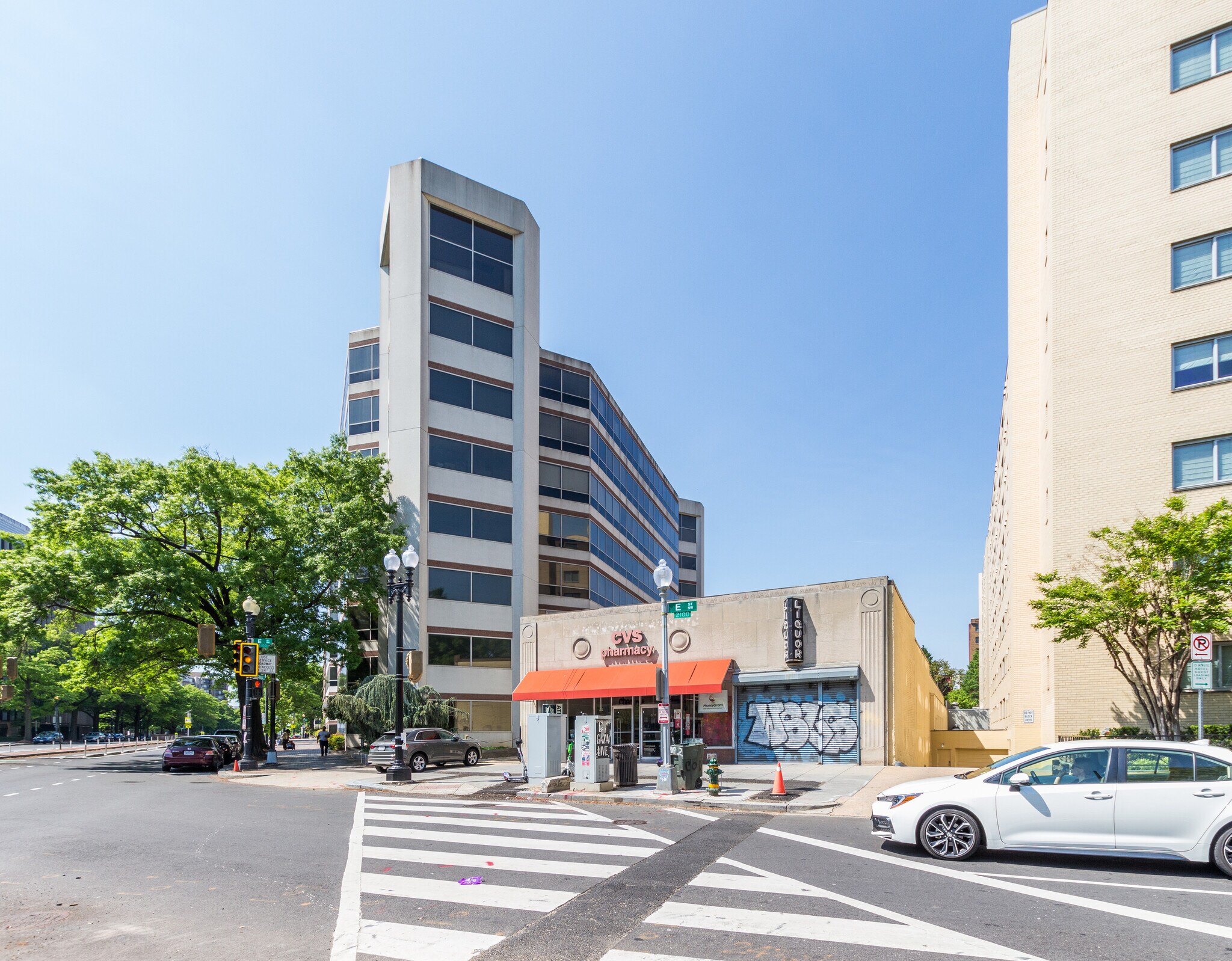 2125 E St NW, Washington, DC à vendre Photo de l’immeuble– Image 1 sur 5