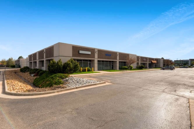 6770 W 52nd Ave, Arvada, CO à louer - Photo de l’immeuble – Image 2 sur 6