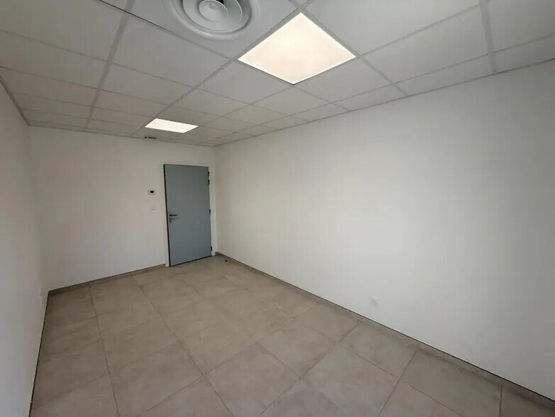 Bureau dans Lorgues à vendre - Photo intérieure – Image 1 sur 3