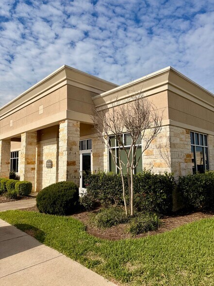 440 Cobia Dr, Katy, TX à louer - Photo de l’immeuble – Image 2 sur 13