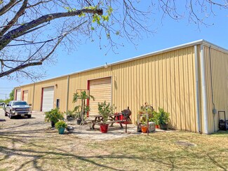 Plus de détails pour 11722 Fischer Rd, Von Ormy, TX - Industriel/Logistique à vendre