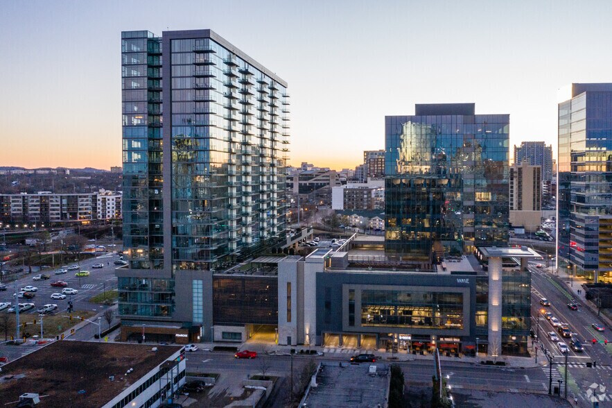 1201 Demonbreun St, Nashville, TN à louer - Photo de l’immeuble – Image 3 sur 11