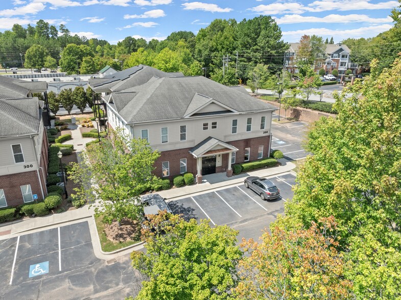 950 Scales Rd, Suwanee, GA à louer - Aérien – Image 3 sur 36